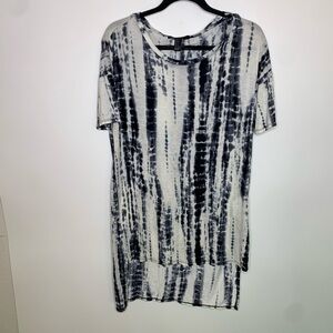 🔻Forever 21 - T-Shirt Dress